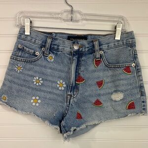 Aeropostale women’s high rise daisy & watermelon print denim shorts.  Size 4
